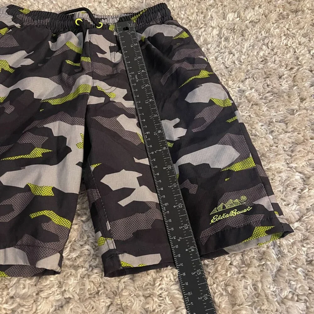 Eddie Bauer Boys Camo Swim Trunks S 7/8 NWOT - Picture 3 of 8